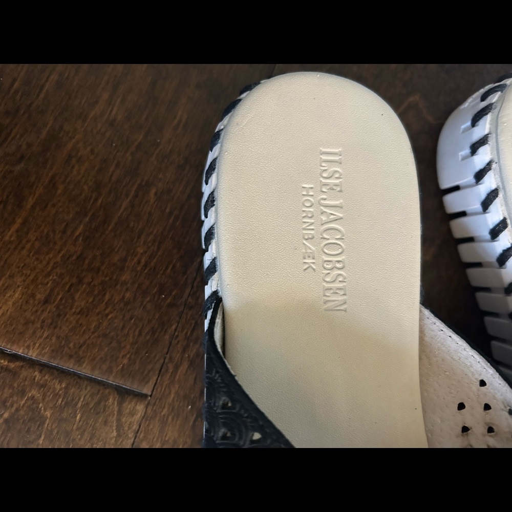 Size 39 IlseJacobsen cross band tulip sandals like new - Picture 4 of 4